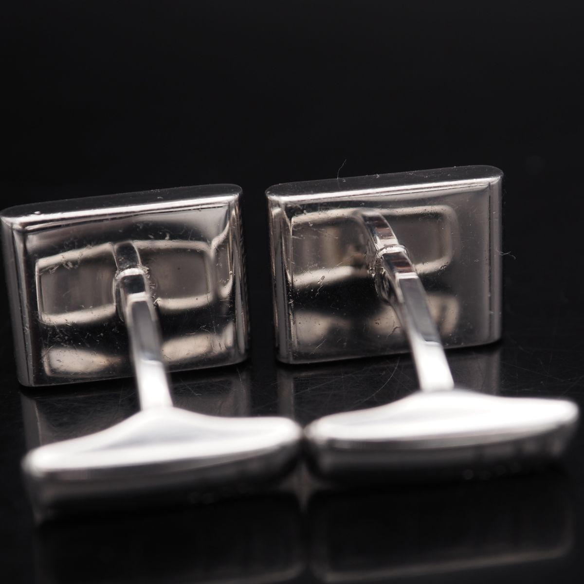 M460 ダンヒル dunhill AD 925刻印 カフスボタン ロゴ デザイン M460 ダンヒル dunhill AD 925刻印 カフスボタン ロゴ デザイン