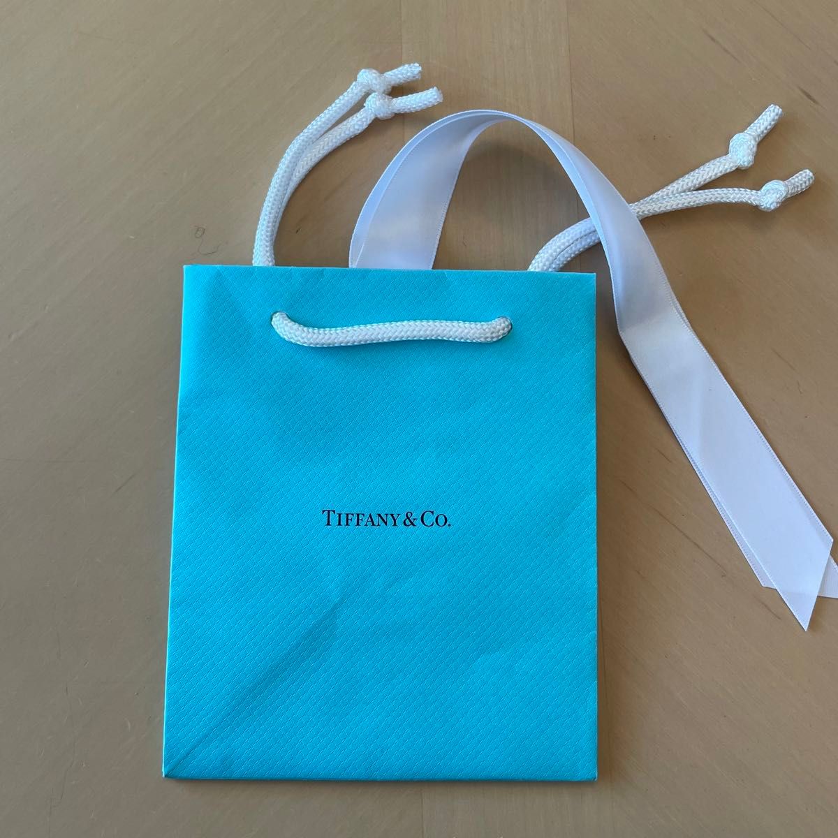 新品未使用 TIFFANY ティファニー 紙袋 5枚 おまけ1枚 新品未使用 TIFFANY ティファニー 紙袋 5枚 おまけ1枚