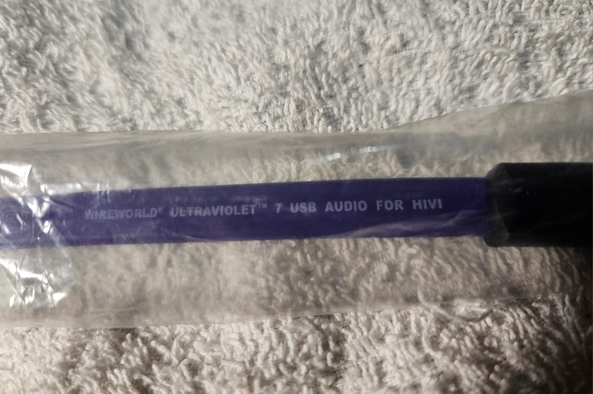 [ unopened ]WIREWORLD ULTRAVIOLET7 USB AUDIO FOR HIVI USB cable approximately 24cm