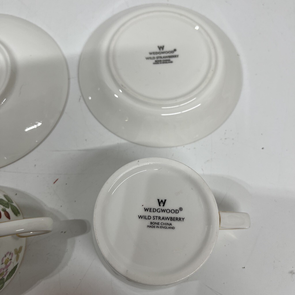 美品 ウェッジウッド 3点 Wedgwood 英国製 ワイルドストロベリー ティーカップ コーヒーカップ カップ＆ソーサー 畠D0208-16_画像8