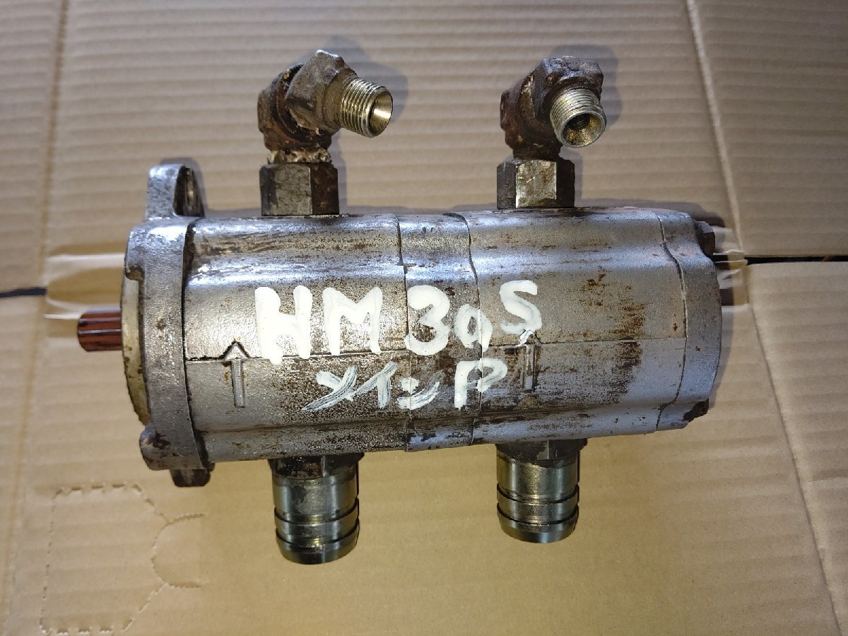 北越工業（エアマン） HM30S 油圧ショベル メインポンプの画像1