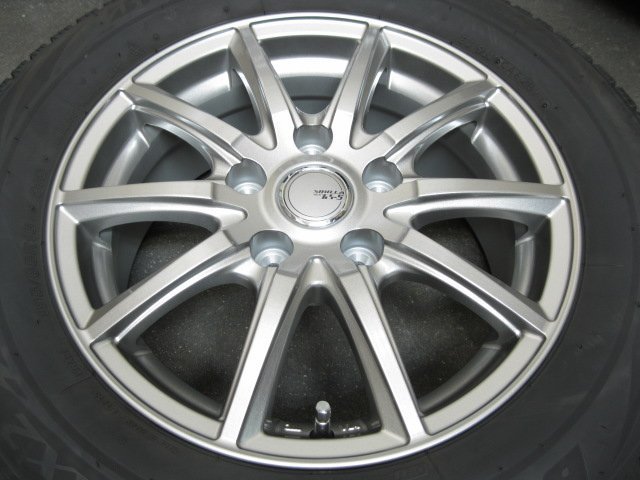 ■美品■SIBILLA NEXT GS-5 15インチ＆BS BLIZZAK VRX2 195/65R15 4本■C26.C27セレナ/ルミオン他■_画像2