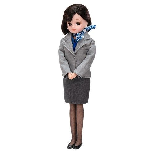 リカちゃんがANAとコラボ！客室乗務員＆ハワイアンなリカちゃん