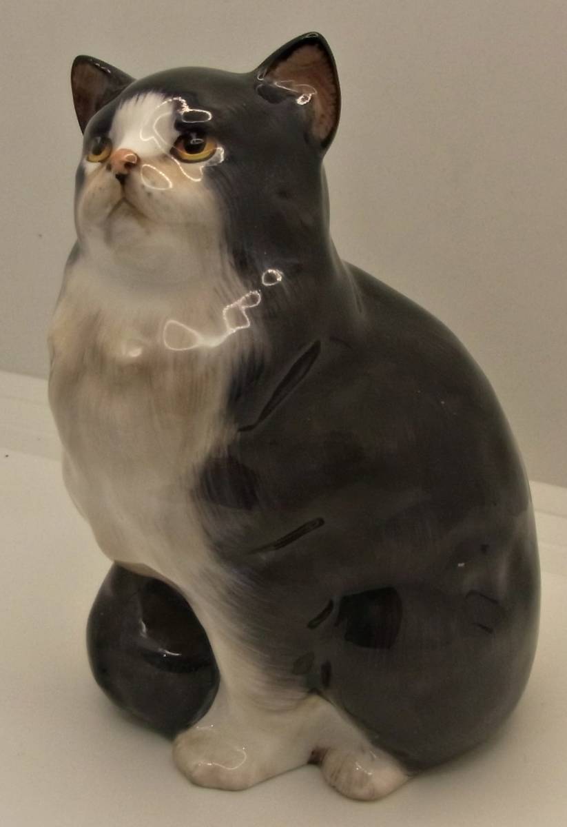 ▲ロイヤルドルトン☆ＲｏｙａｌＤｏｕｌｔｏｎ☆猫の置物☆西洋☆陶器☆インテリア小物☆管2046１973_画像3