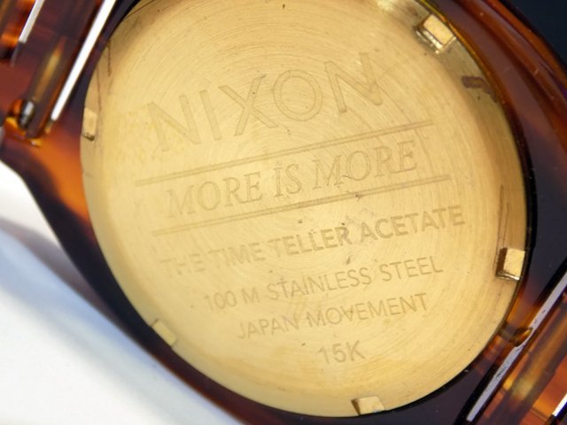 稼働品 NIXON/ニクソン◆タイムテラー アセテート べっ甲柄 金文字盤◆メンズ腕時計 クォーツ アナログ 3針 SSの画像4