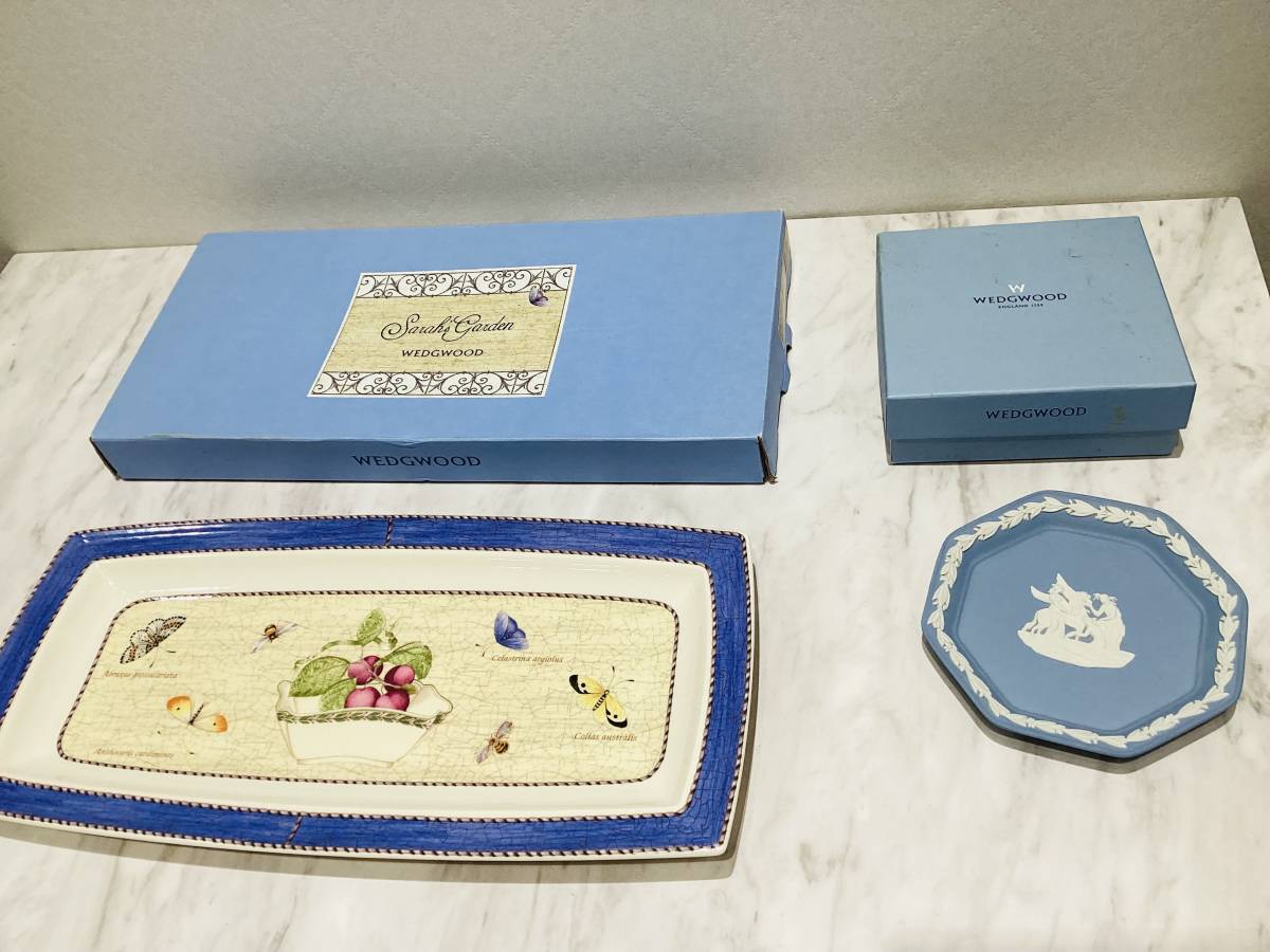 A1199 WEDGWOOD ウェッジウッド SARA’S GARDEN/ソーサー WHT ON BLUE BOXED TRAY OCTAGONAL 開封済み みしようひん 2点セット_画像1