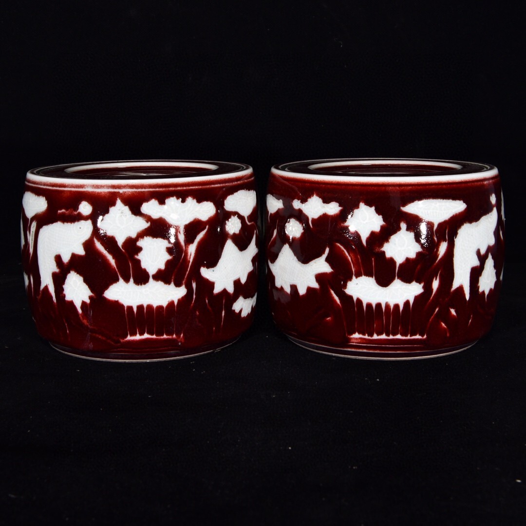 ▽鴻▽ 明 宣德年製款 紅釉 留白 蓮塘魚紋罐一對 古陶瓷品 置物 古賞物 中国古玩 中国古美術