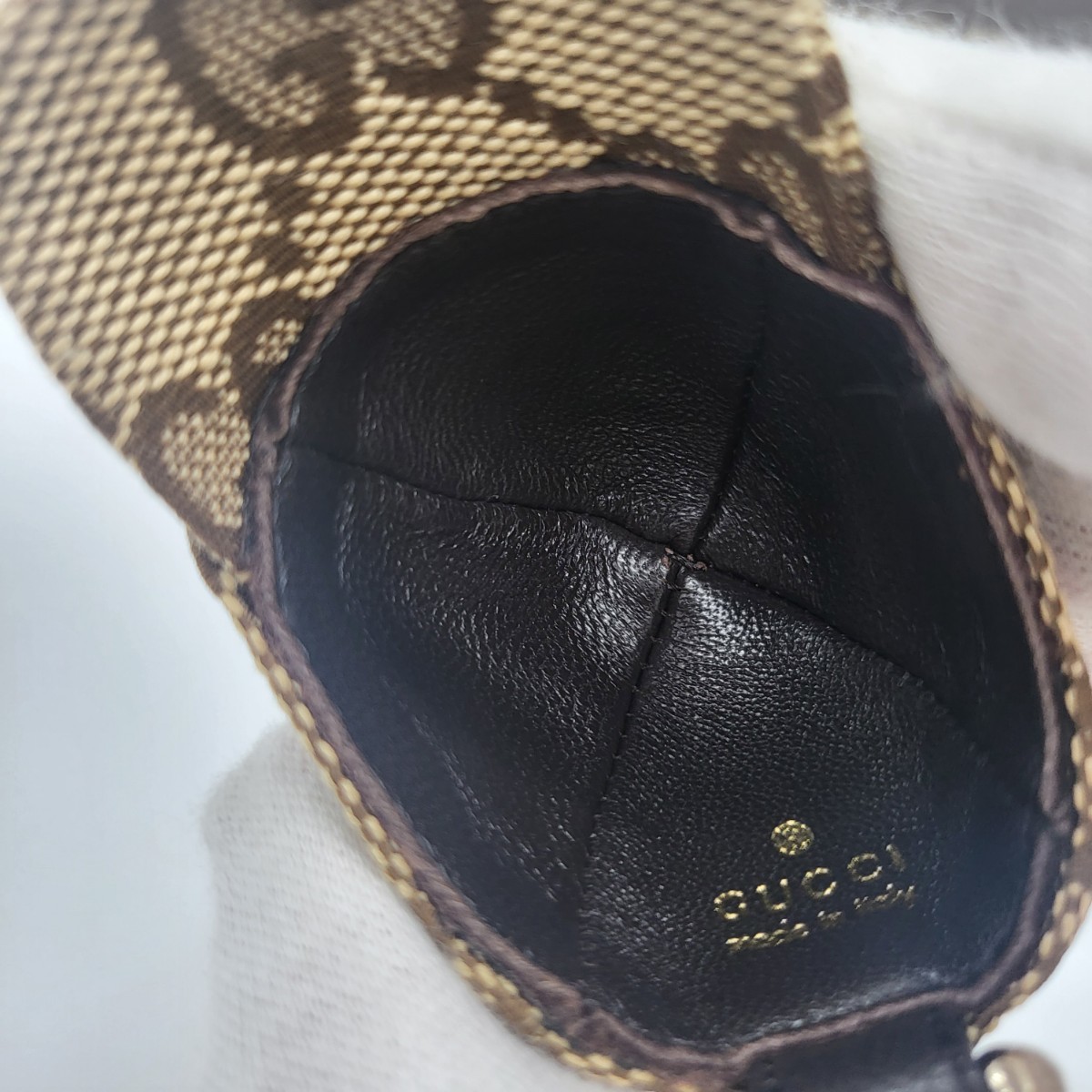 箱付き 未使用に近い GUCCI グッチ キーリング キーホルダー GG 箱付き 未使用に近い GUCCI グッチ キーリング キーホルダー GG
