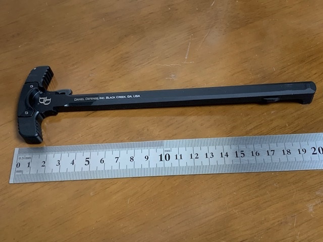 実物　DANIEL DEFENSE ダニエルディフェンス製チャージングハンドル　.308(7.62mm)　レア品_画像1