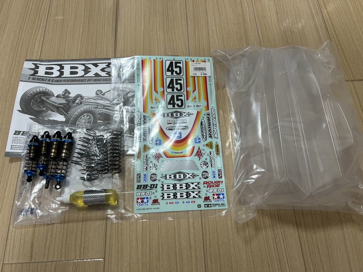 タミヤ　BBX　BB01シャーシ　新品　組立て済　未走行　未塗装ボディ付き　新品ビッグボアダンパー付き　スペアタイヤ付き_画像4