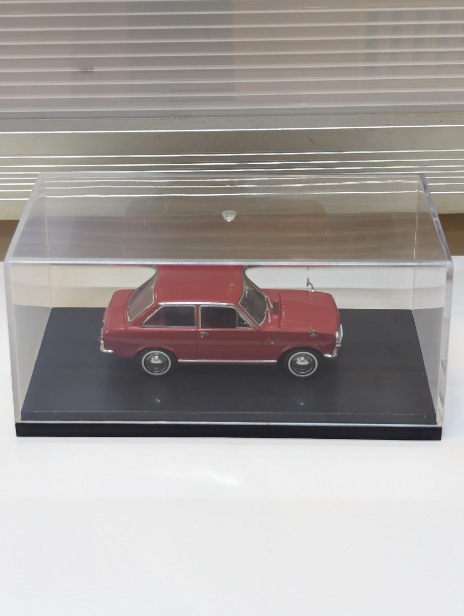 ダットサン・サニー 1000　ミニカー　模型　MMP　DATSUN SUNNY　2ドア　1966年_画像3