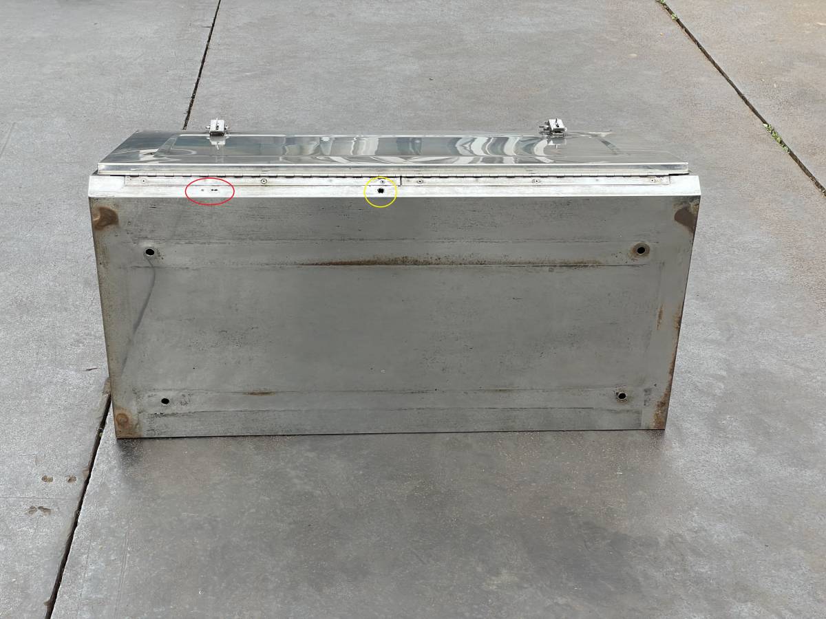 工具箱★幅900mm★ステンレス製★ロック可★道具箱★物入れ★即決★デコトラ★53Cス 工具箱★幅900mm★ステンレス製★ロック可★道具箱★物入れ★即決★デコトラ★53Cス