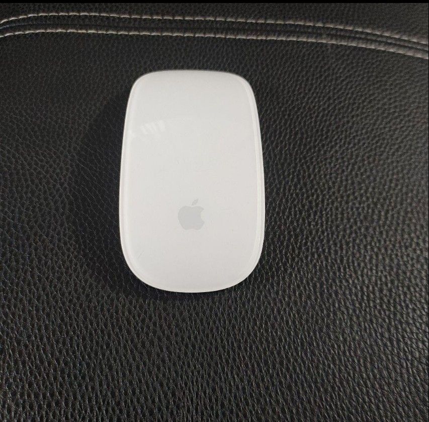 アップル純正マウス Magic Mouse2 (A1657)動作確認済 送料込