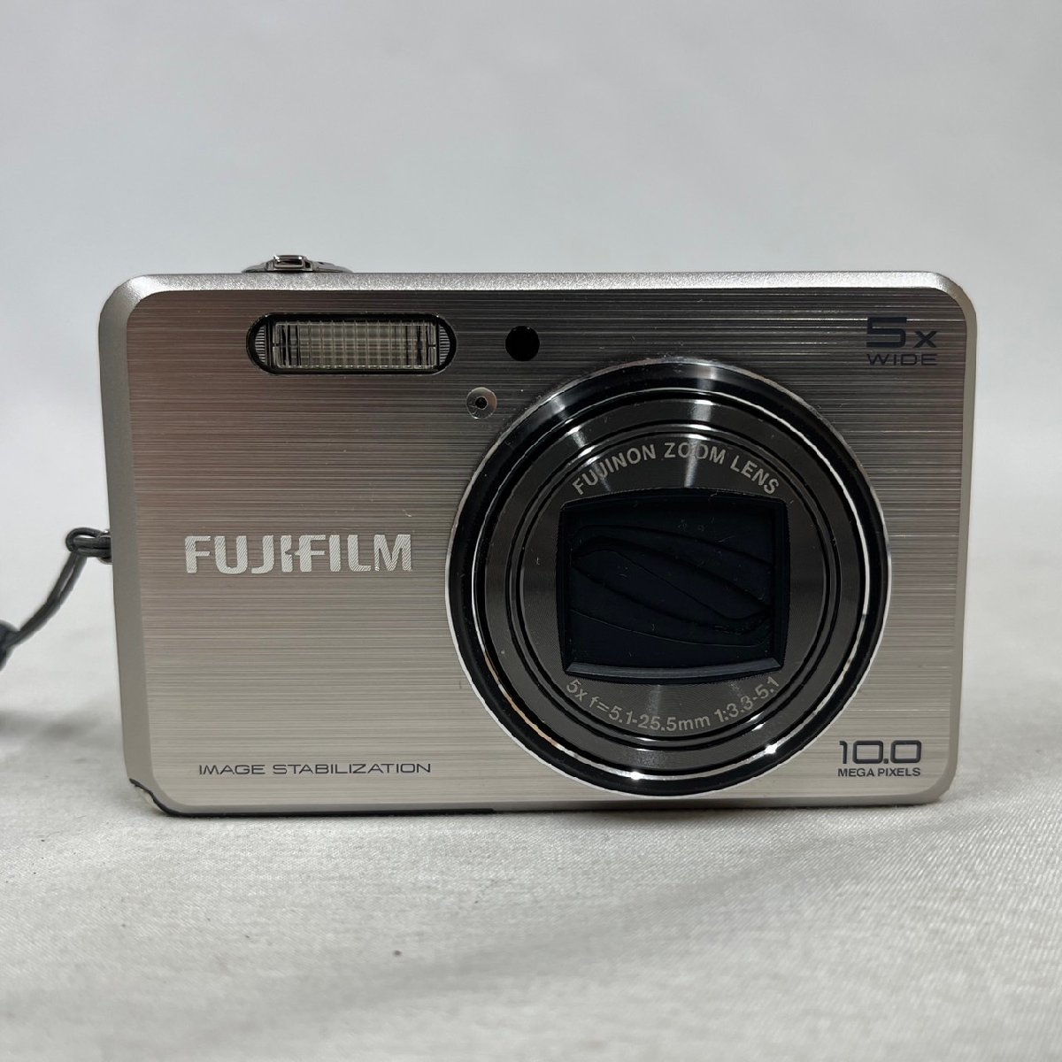 ▽▼【稼働品/美品】富士フィルム FUJIFILM コンパクト デジタルカメラ FINE PIX J250 シルバー系カラー デジカメ バッテリー/充電器付▼▽_画像2