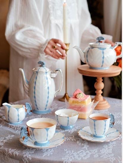 Aynsley エインズレイ イギリス 洋食器 茶器 蝴蝶柄 蝶々 Aynsley エインズレイ イギリス 洋食器 茶器 蝴蝶柄 蝶々