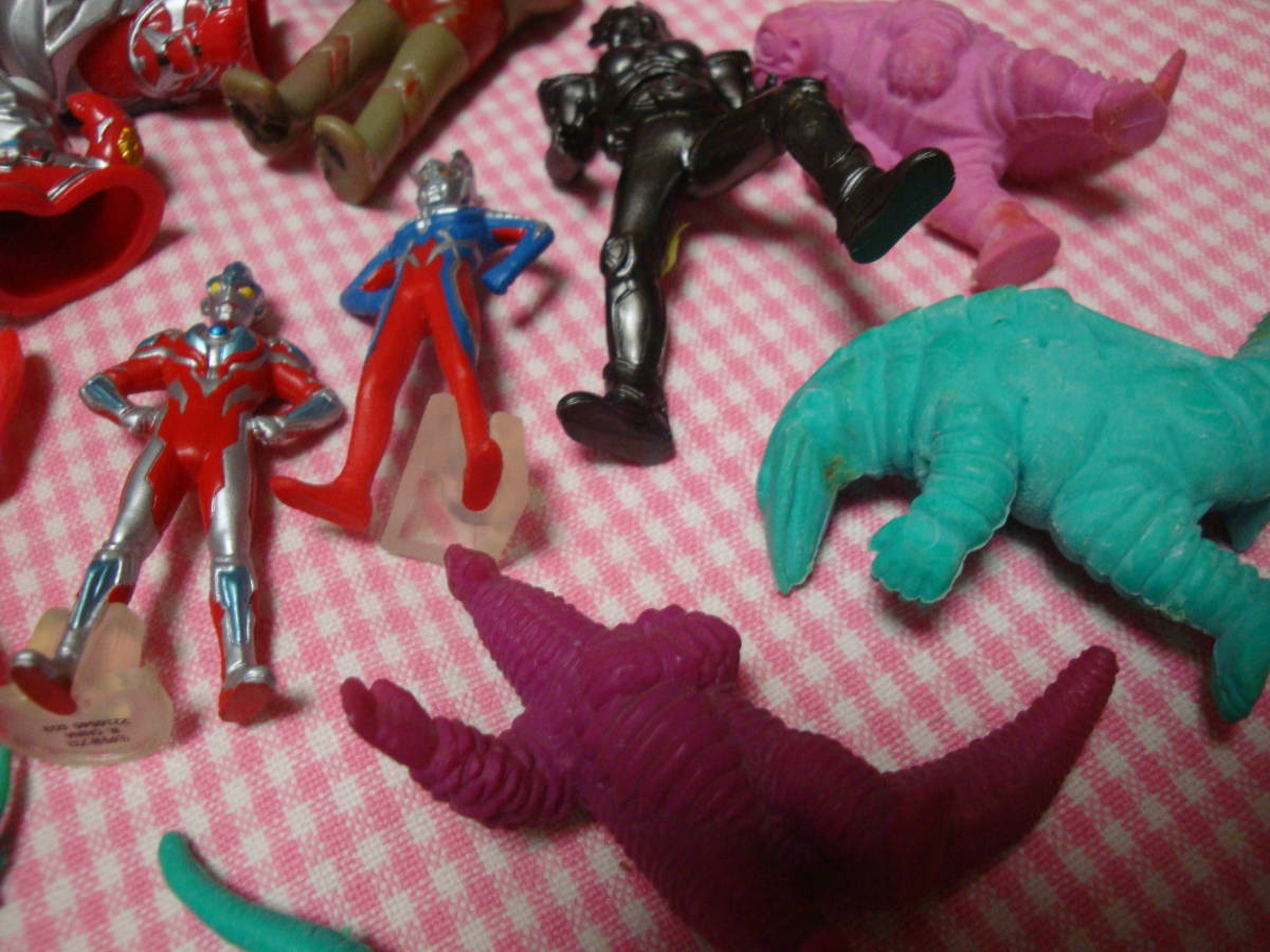 ウルトラマン　怪獣　フィギュア　指人形　その他　いろいろまとめて_画像7
