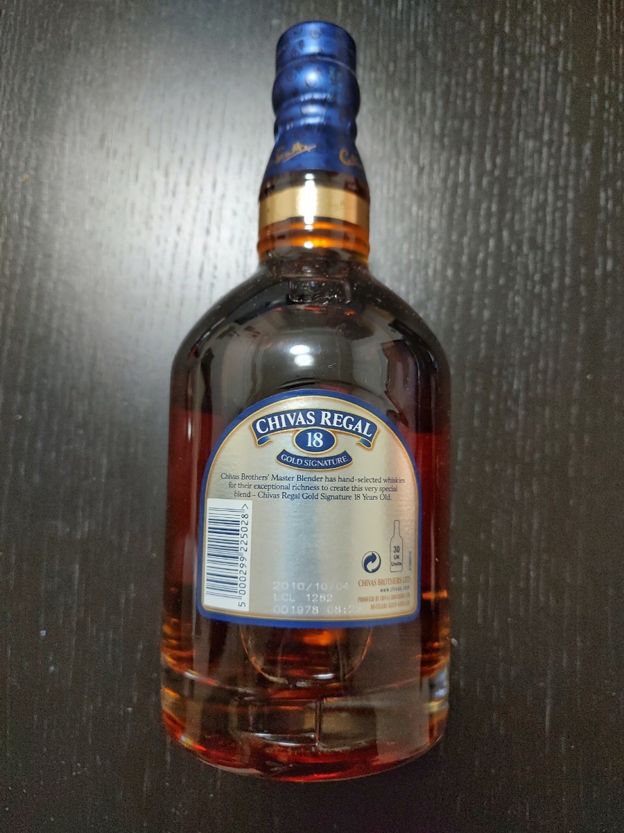 シーバスリーガル18年 ゴールドシグネチャー CHIVAS REGAL 750ml 40% 2010年_画像2