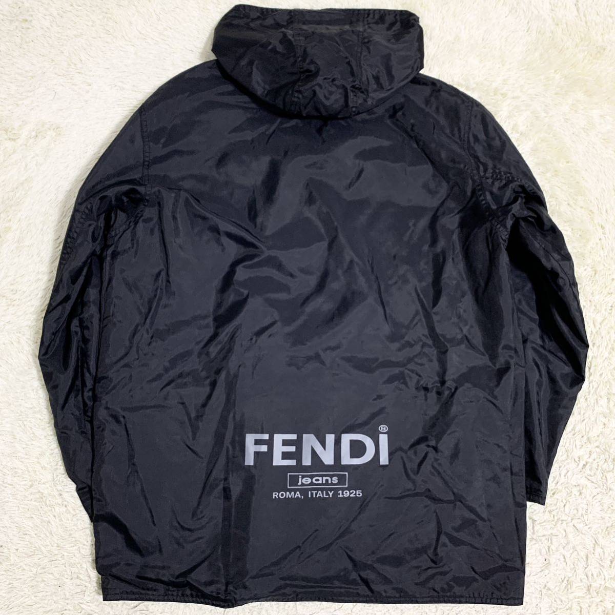 美品 フェンディ【希少モデル】FENDI ナイロンジャケット コート アウター フーディ パーカー リバーシブル ビックロゴ メンズ サイズM位_画像4