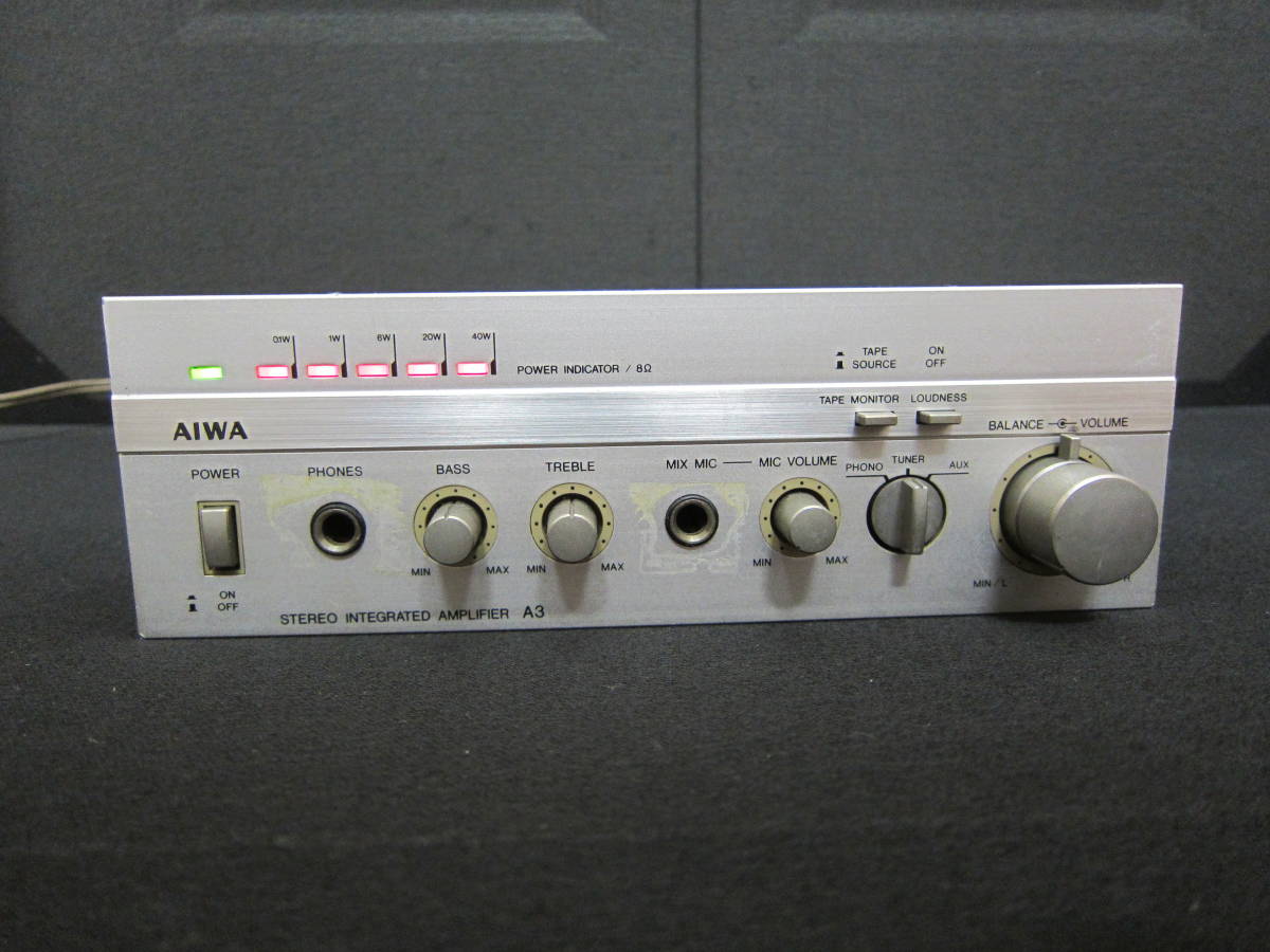 AIWA 　　小型　　ステレオ　　プリメインアンプ　　A3　　ジャンク品　　１００円～_画像1