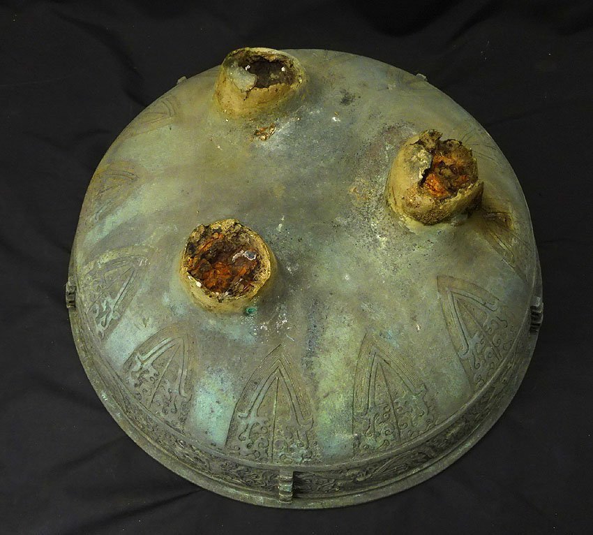 緑屋h■ 時代物　青銅製　中国古代紋　大型　水盤　火鉢　三つ足　重量約12.7Kg　　mae/2-266/27-3#160_画像4