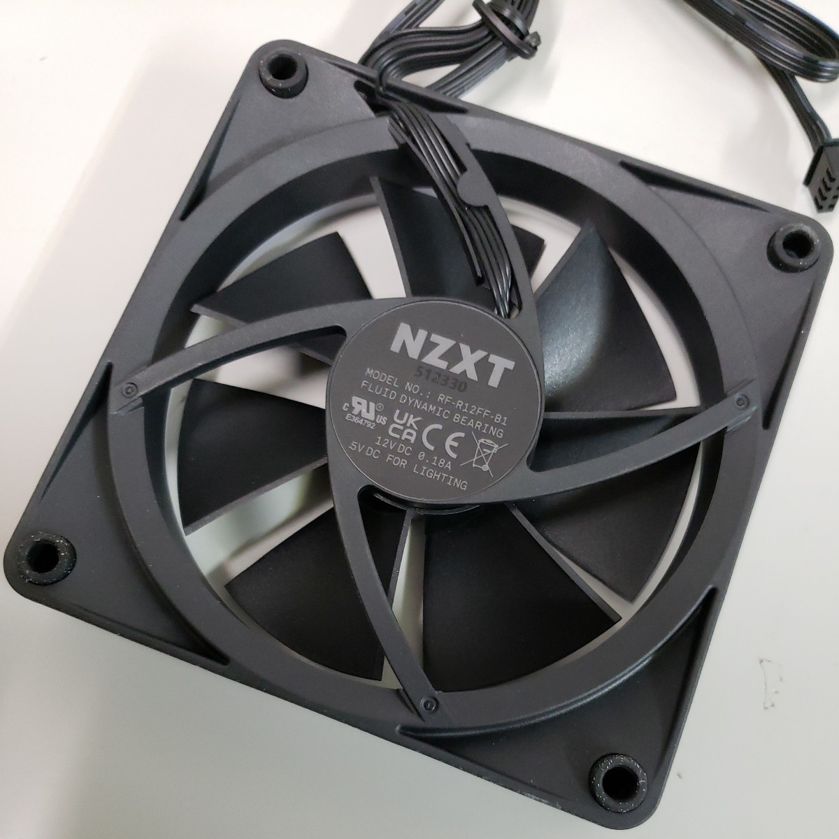 602y0712★Nzxt F120 RGB Triple Pack Computer Case Fan 12 CM Black 3 PC (S) RF-R12TF-B1の画像7