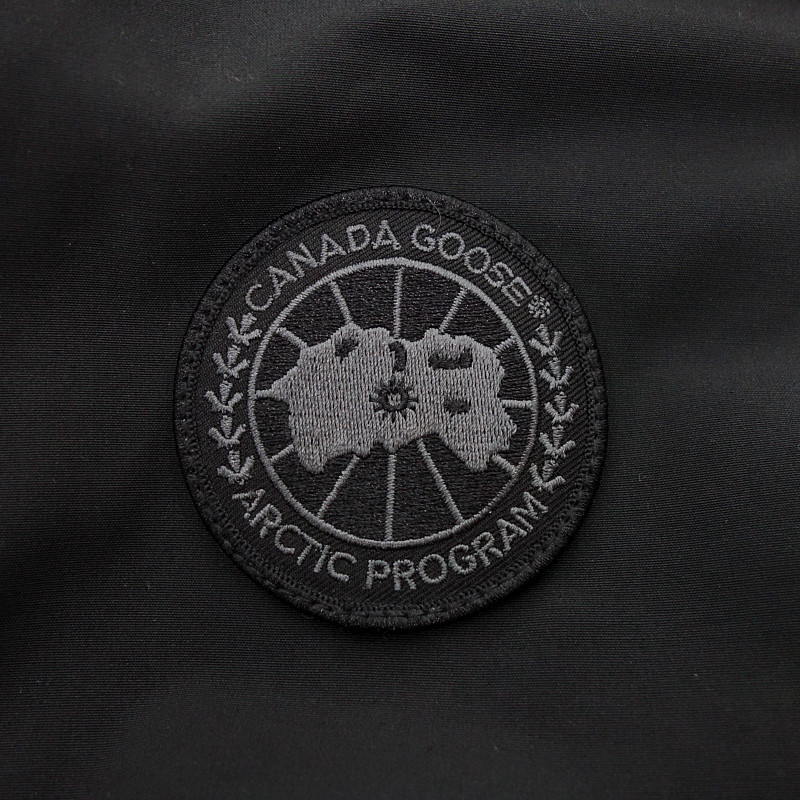 CANADA GOOSE CHATEAU PARKA シャトーパーカ ダウンジャケット ブラック メンズM_画像7