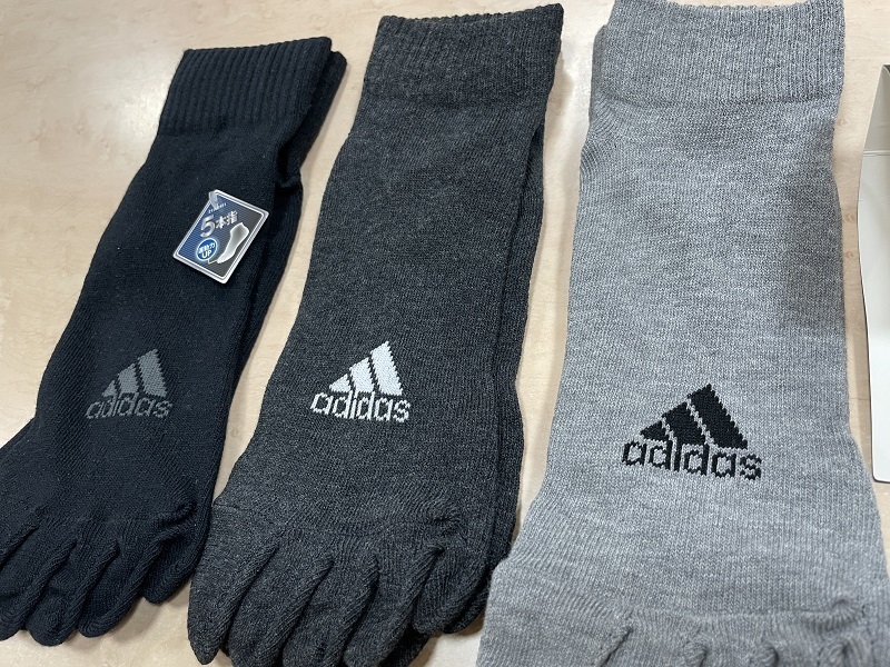  мужской Adidas 5 пальцев носки 3 пара чёрный серия 24~26cm.. Logo Mark 
