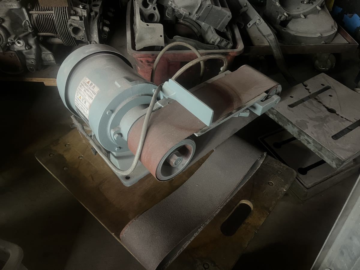 幅100mm 3相 200V パワフル! 50/60Hz 卓上 ベルトサンダー 3000 幅100mm 3相 200V パワフル! 50/60Hz 卓上 ベルトサンダー 3000