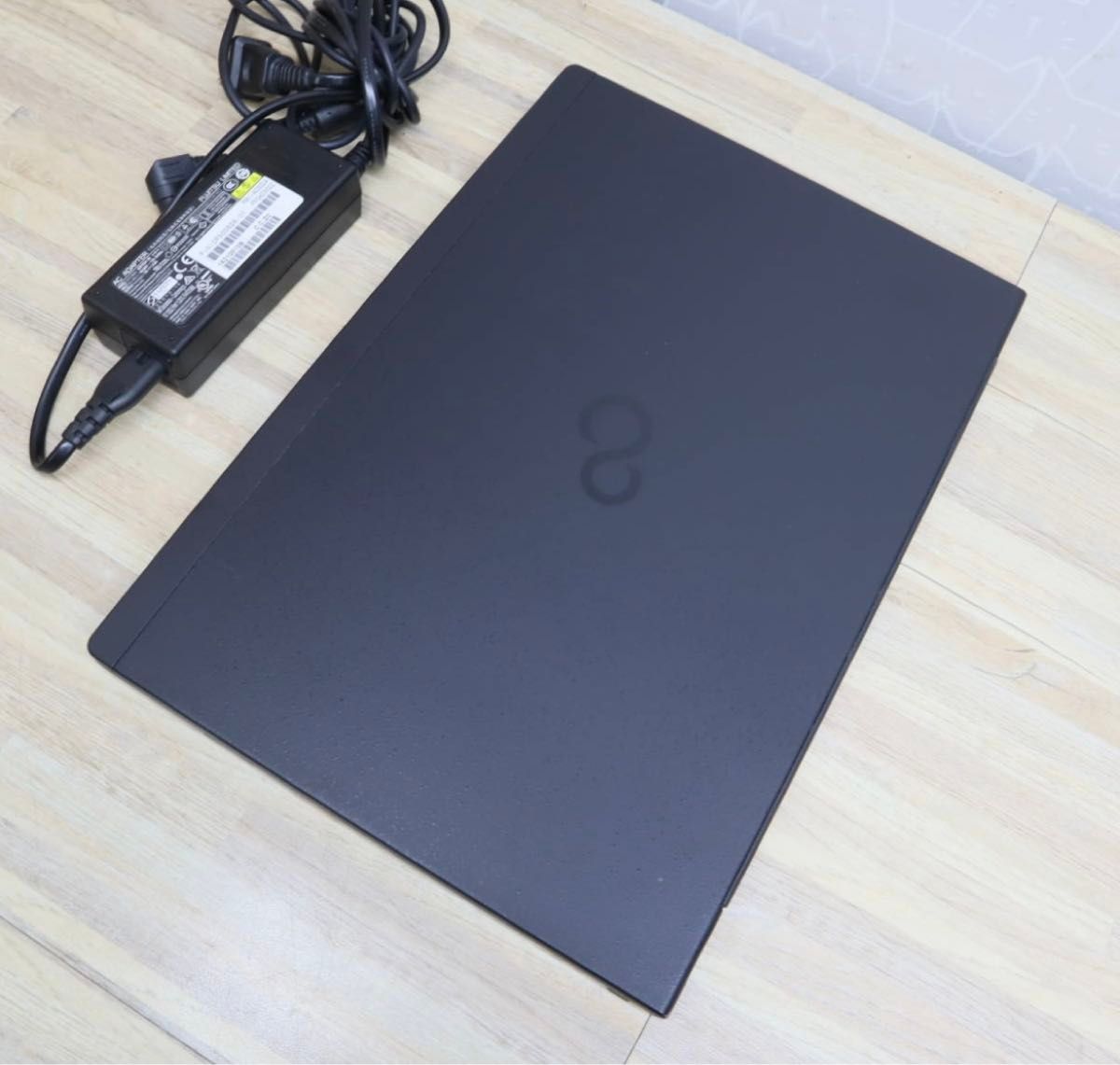 中古富士通高解像度 M 2 SSD128GB FMVC07009 カメラ 3865U Win11 中古富士通高解像度 M 2 SSD128GB FMVC07009 カメラ 3865U Win11