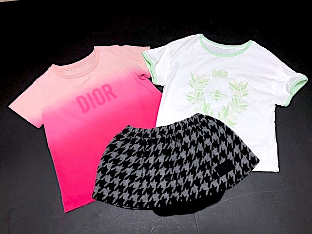 二点落札で送料無料！ 2A48【おまとめ3点セット】baby Dior ベビーディオール 半袖 Tシャツ&ミニスカート 千鳥格子 トップス 1-2才の画像1