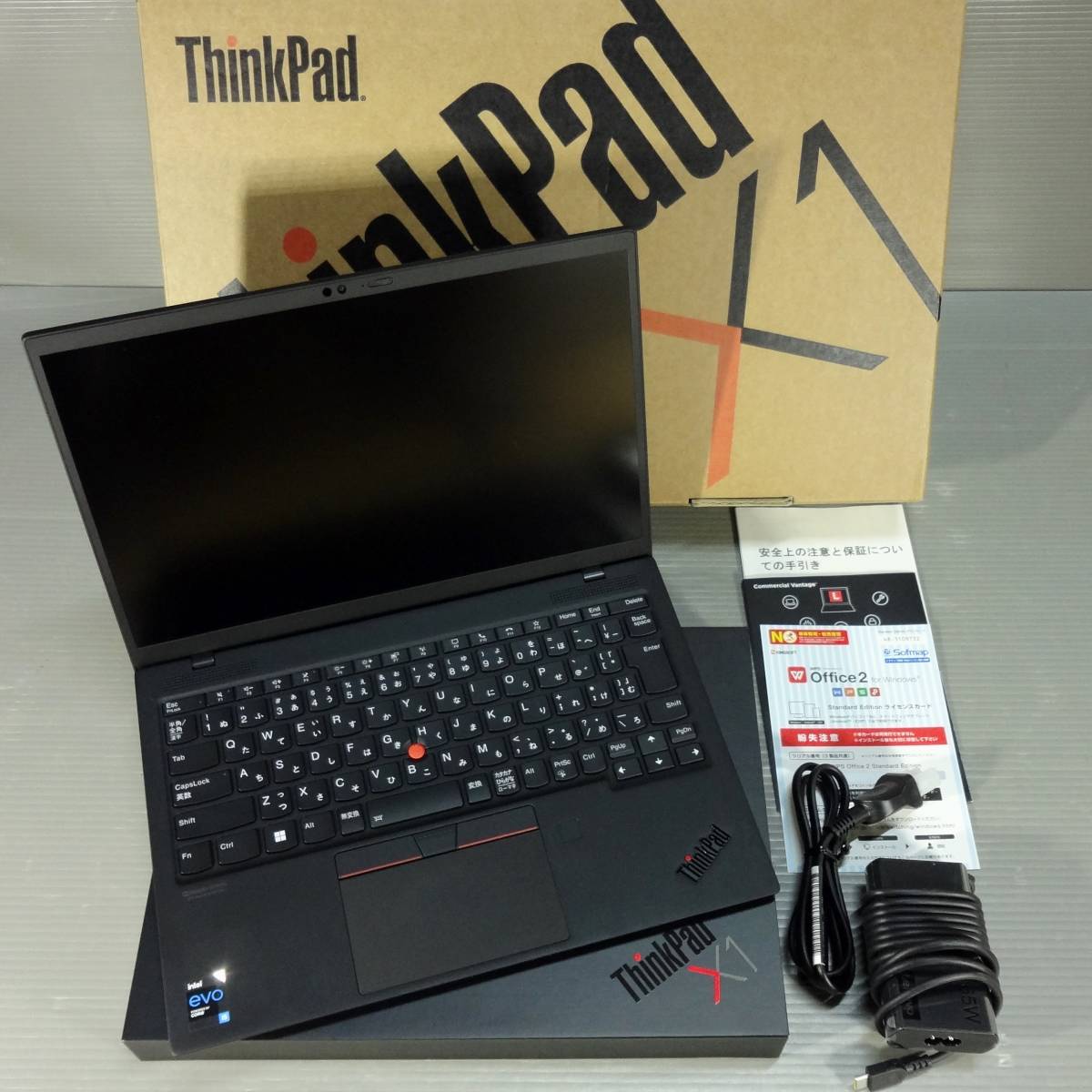 モバイル志向940g　Thinkpad X1 nano Gen1　11世代Core i5 1130G7　メモリ16GB　SSD512GB　WWAN（4G LTE対応） 13インチ 16:10液晶　レノボ_画像1