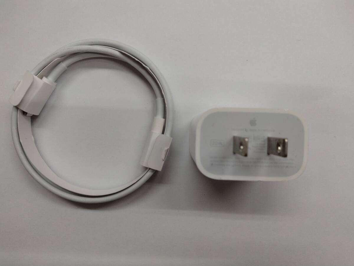 ■純正 Apple アップル 20W USB-C電源アダプタ a2305 emc 3597 USB-C - Lightning充電ケーブル 　③　C　_画像1