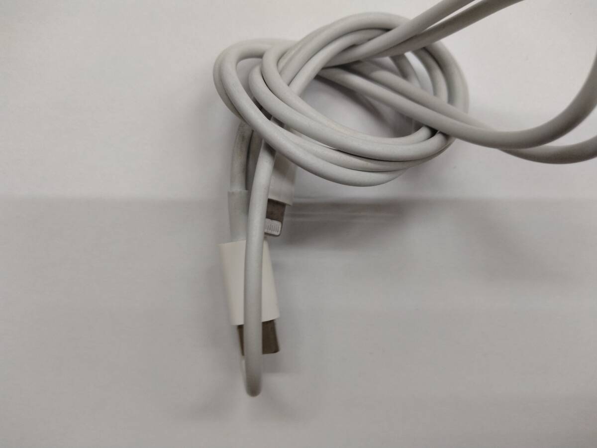 ■純正 Apple アップル 18W USB-C電源アダプタ a1720 emc 3277 USB-C - Lightning充電ケーブル 　③　C　_画像2