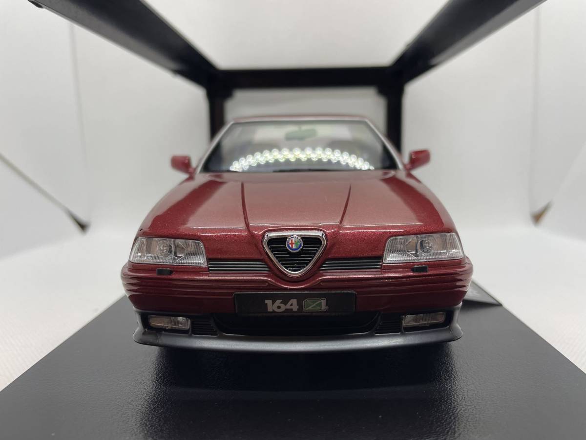 Triple 9 1/18 アルファロメオ Alfa Romeo 164 Q4 1994 レッド J07-01-007_画像5