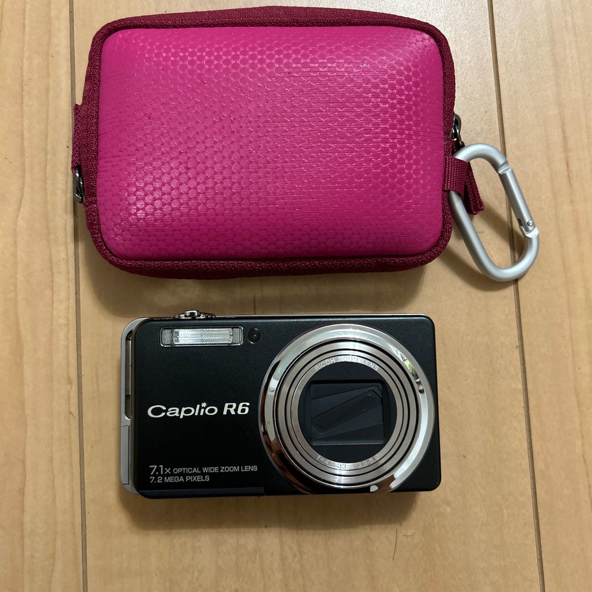 【中古】リコー RICOH コンパクトデジタルカメラ Caplio Ｒ６ _画像1