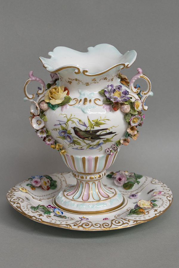 《フランスアンティーク》サクソンポーセリンアンティーク花瓶