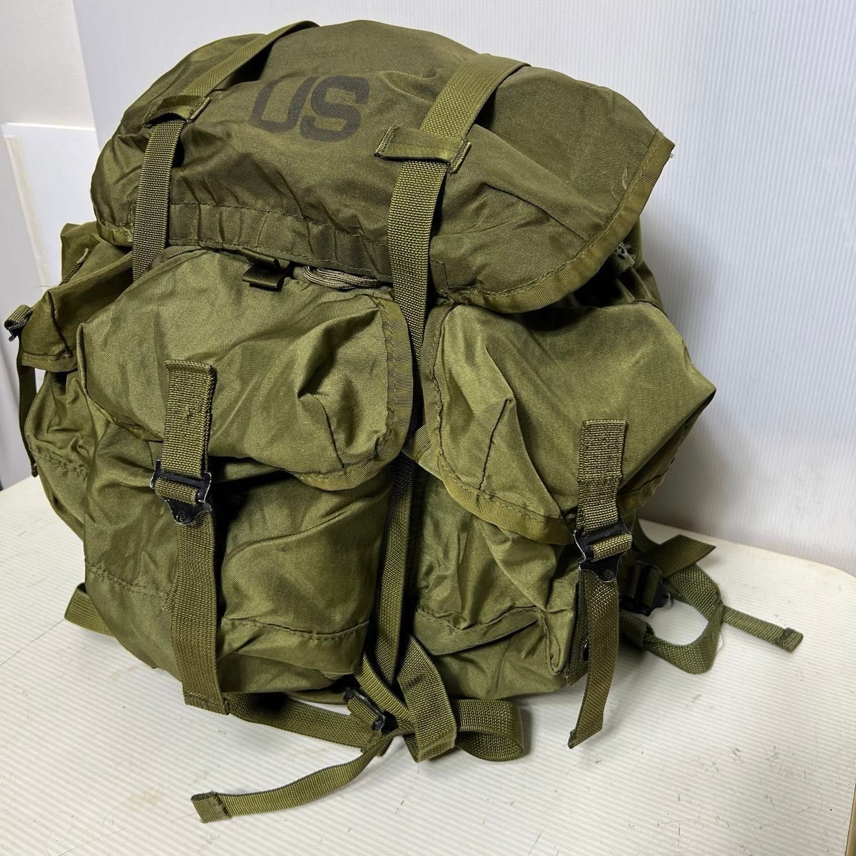 ミリタリー リュックUS放出品（美品） リュック 米軍