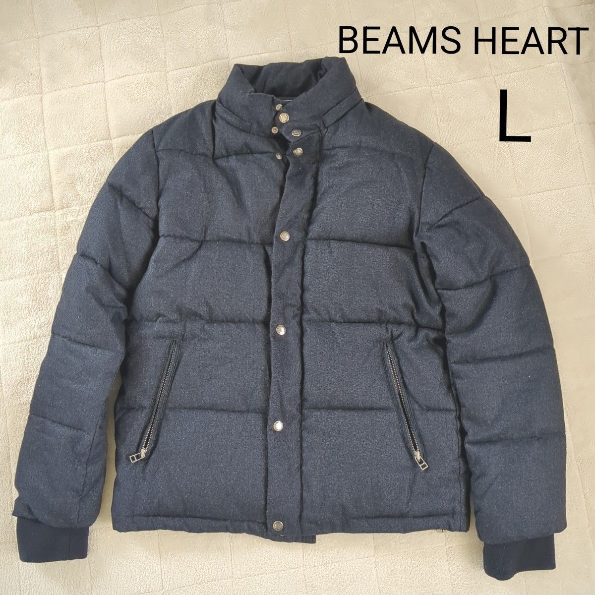 BEAMS HEART　メンズ　ダウンジャケットネイビー（デニムっぽい色合い） アウター ジップアップ 冬物 ダウン