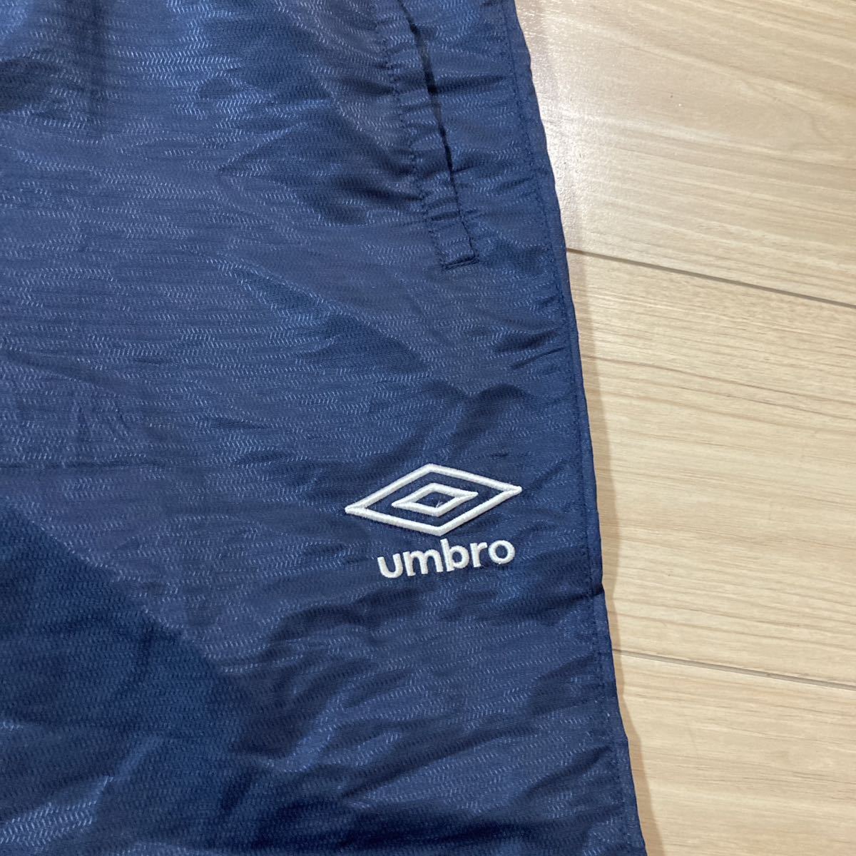 UMBRO アンブロ ナイロンパンツ サイズ150 ネイビー ネイビー 子供服 キッズ サッカー フットサル_画像2