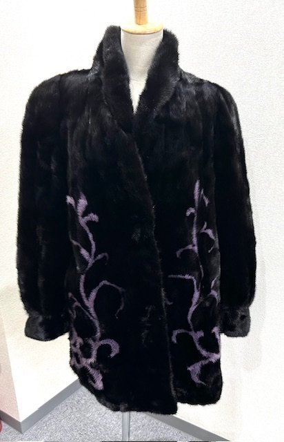 【中古品】(破れあり)サガミンク　SAGAMINK　ミンクコート　黒×紫　フリーサイズ【送料別】FI0437_画像1