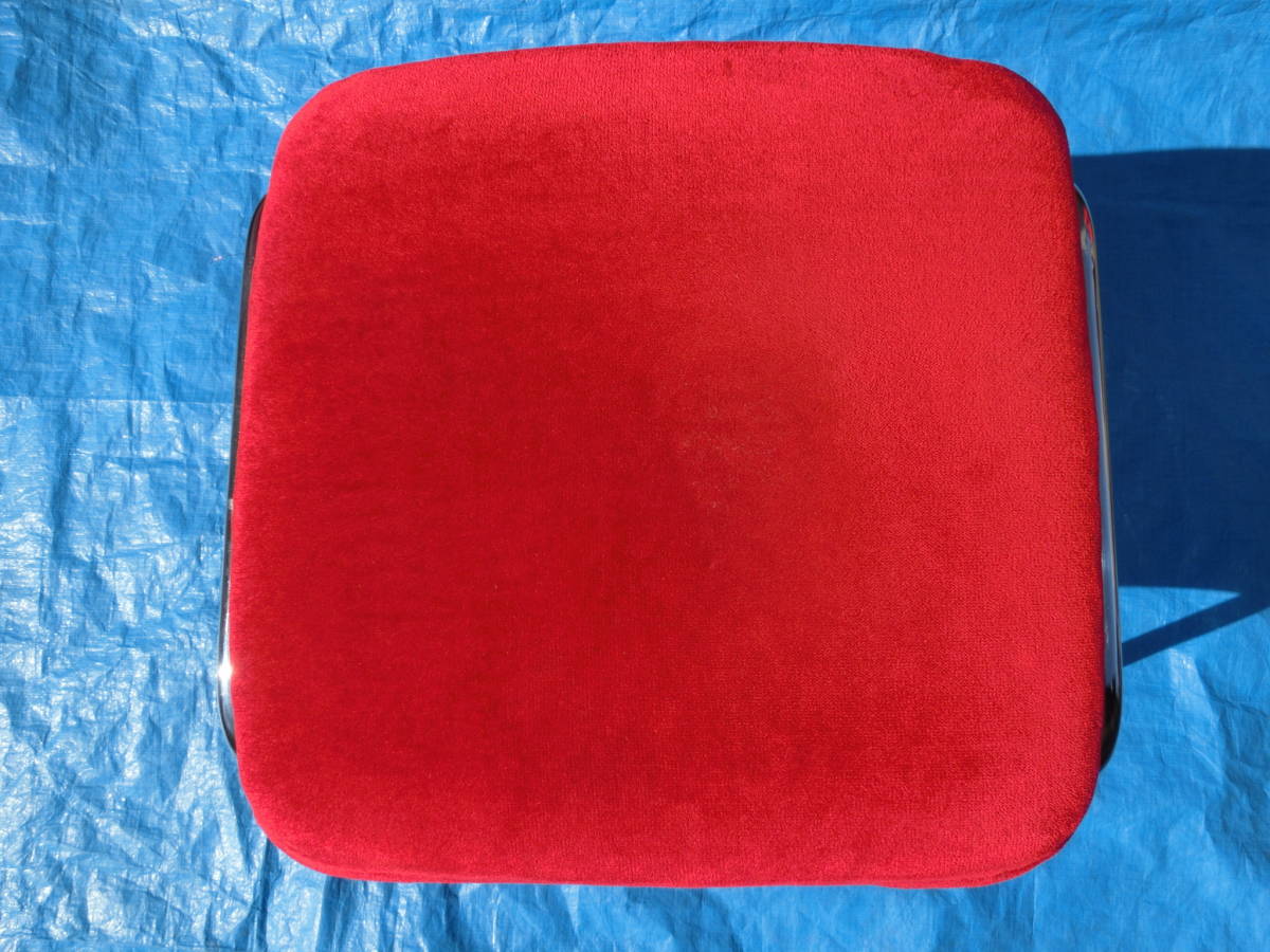 ゲームセンター　ビデオゲーム用赤椅子２脚　中古品　Aセット_画像5