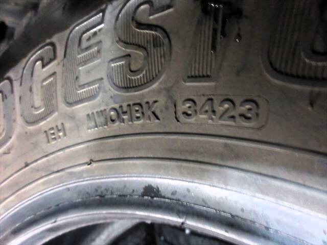 送料無料　スタッドレス　195/85R16　BS　W989　2023年製　6本セット　9mmぐらい_画像8