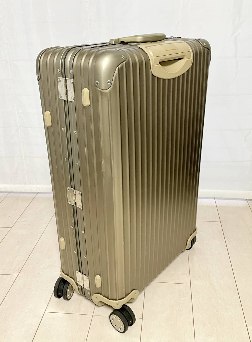 リモワ(RIMOWA) スーツケース トパーズ　チタニウム 84L(920.73.03.4) ４輪マルチホイール_画像2