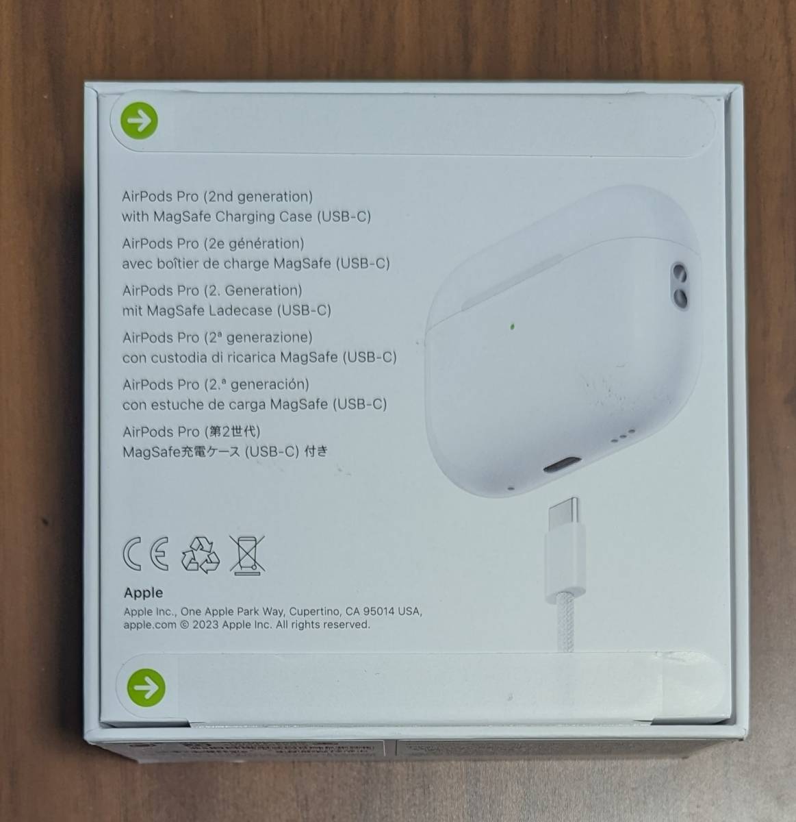 Apple AirPods Pro (第二世代) MagSafe充電ケース(USB-C)付き 新品未開封 国内auショップ正規購入品 MTJV3J/A_画像2