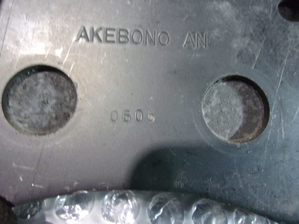 * new goods *akebono front brake pad 0605 AN-298WK BG3P BG3S BG5P BG5S BG7P Familia BG8PE Eunos 100 etc. / 2R2-1435