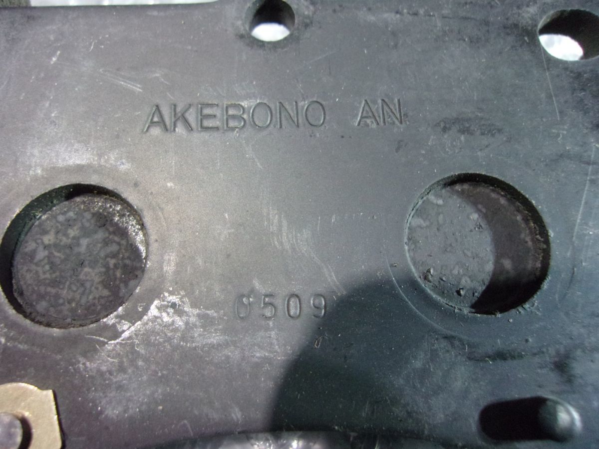 * new goods *akebono front brake pad 0605 AN-298WK BG3P BG3S BG5P BG5S BG7P Familia BG8PE Eunos 100 etc. / 2R2-1435