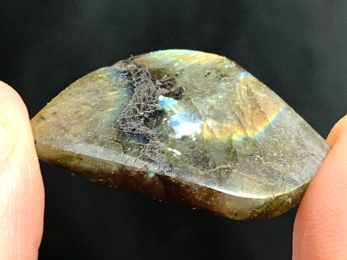 研磨されたラブラドライト原石・6-6・9g（マダガスカル産鉱物標本）_画像7