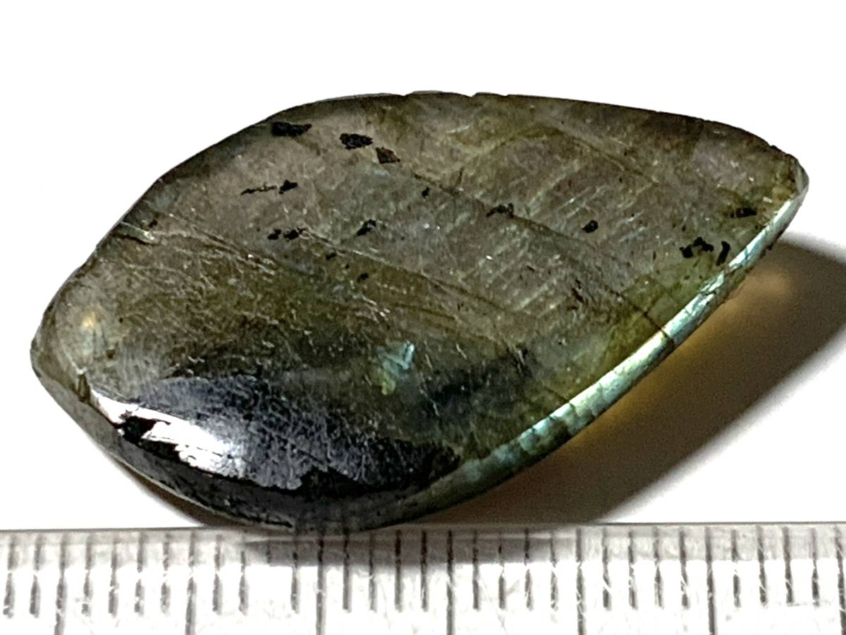 研磨されたラブラドライト原石・6-4・9g（マダガスカル産鉱物標本）_画像3