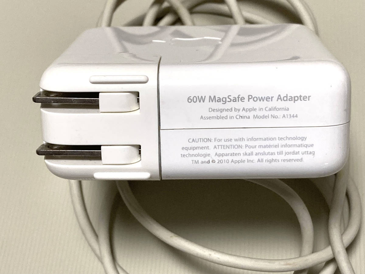 ★Apple 純正充電器 60W Power Adapter　A1344 難あり_画像3