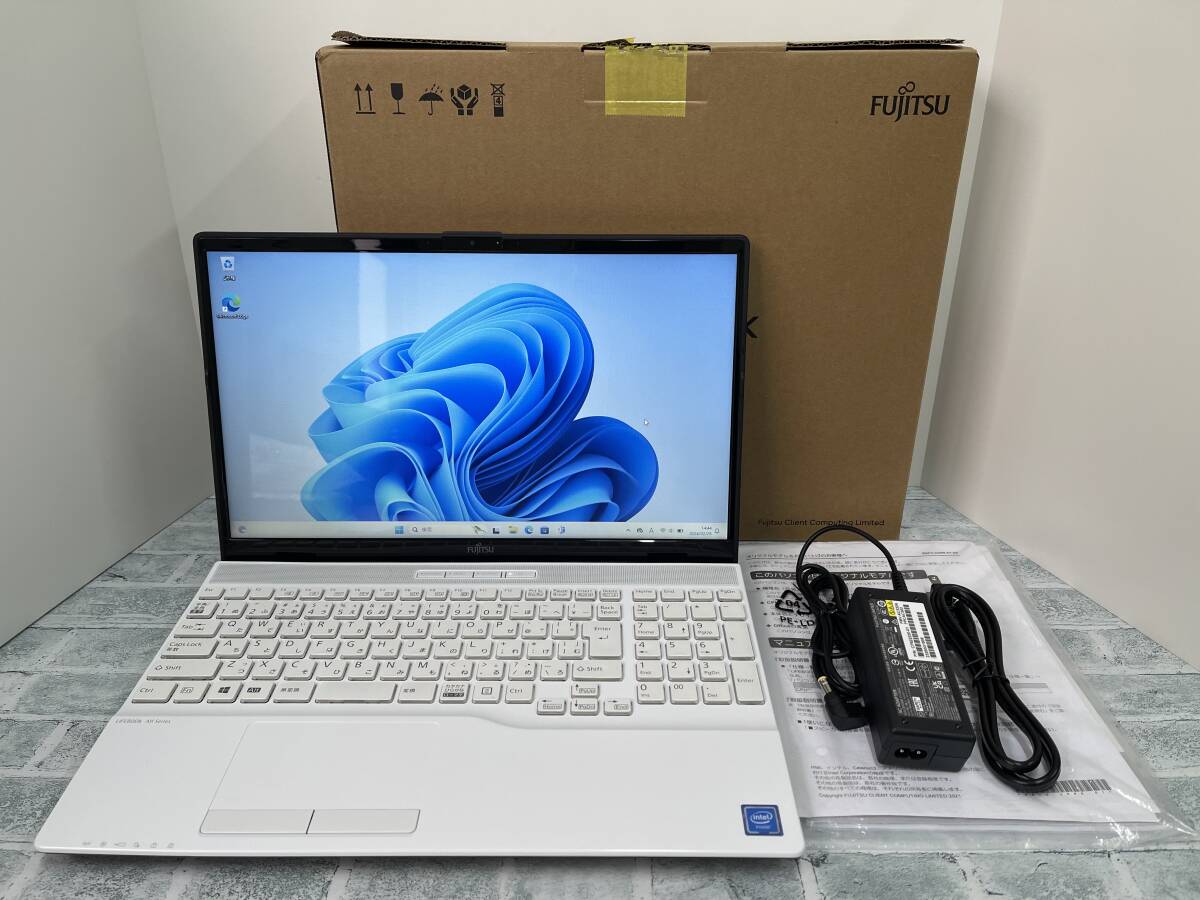 富士通 LIFEBOOK AH40/F1［Intel Celeron 5205/メモリ8GB/SSD256GB/DVD/Win11/15.6型］FMVA40FWJ2 ノートパソコン 送料無料■N6J658_画像1